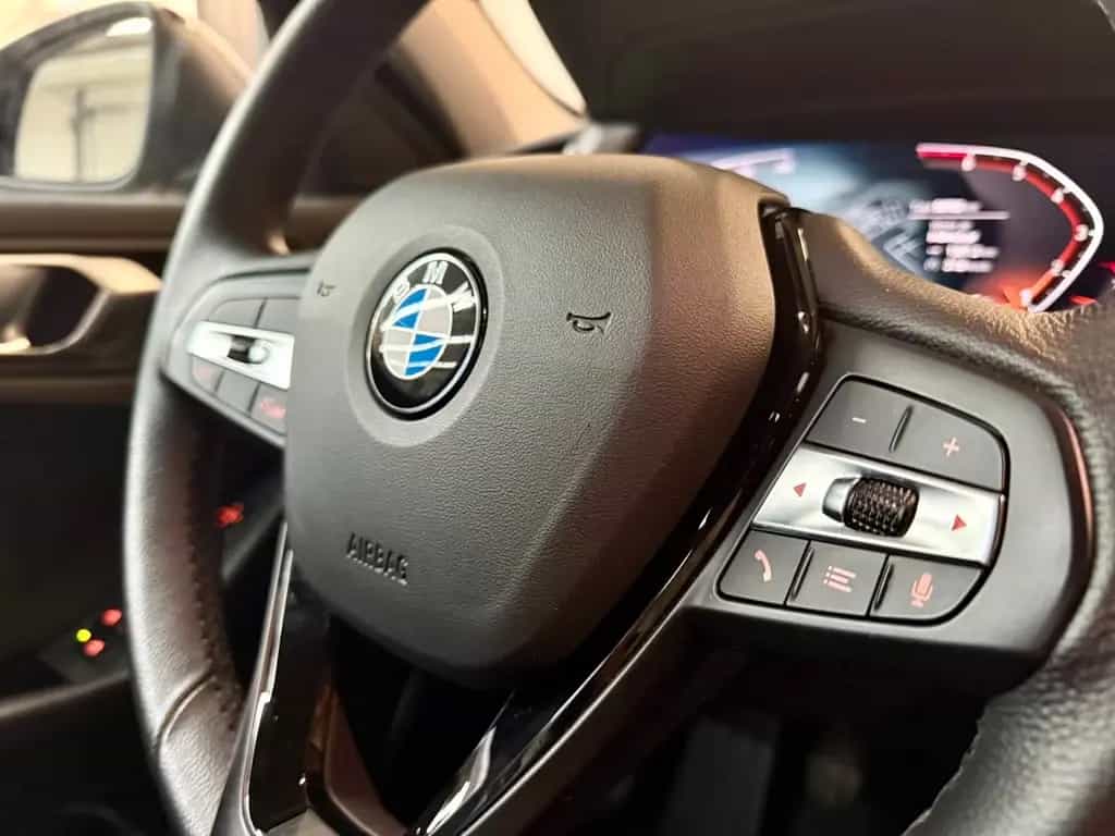 BMW 116 i*Navi*LED*SHZ*MwSt.*1.Hand*Scheckheft*Top* 12/2022-photo-11
