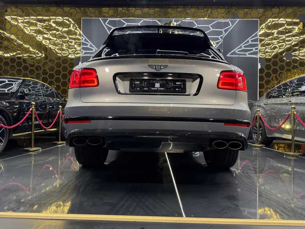 Bentley Bentayga 6.0 W12 AKRAPOVIC CARBON 24z MANSORY 08/2018-photo-14