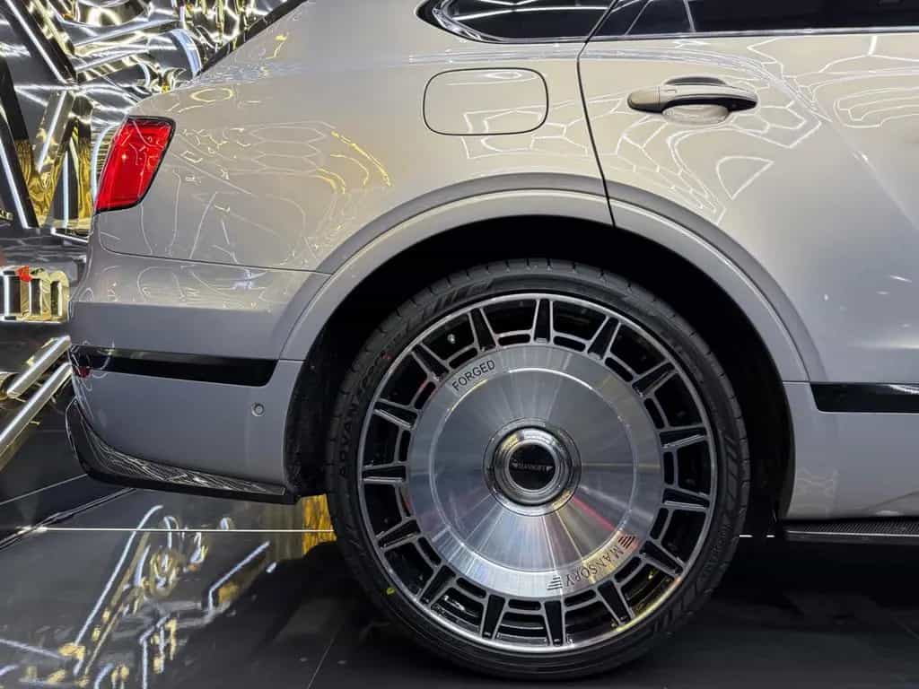 Bentley Bentayga 6.0 W12 AKRAPOVIC CARBON 24z MANSORY 08/2018-photo-27