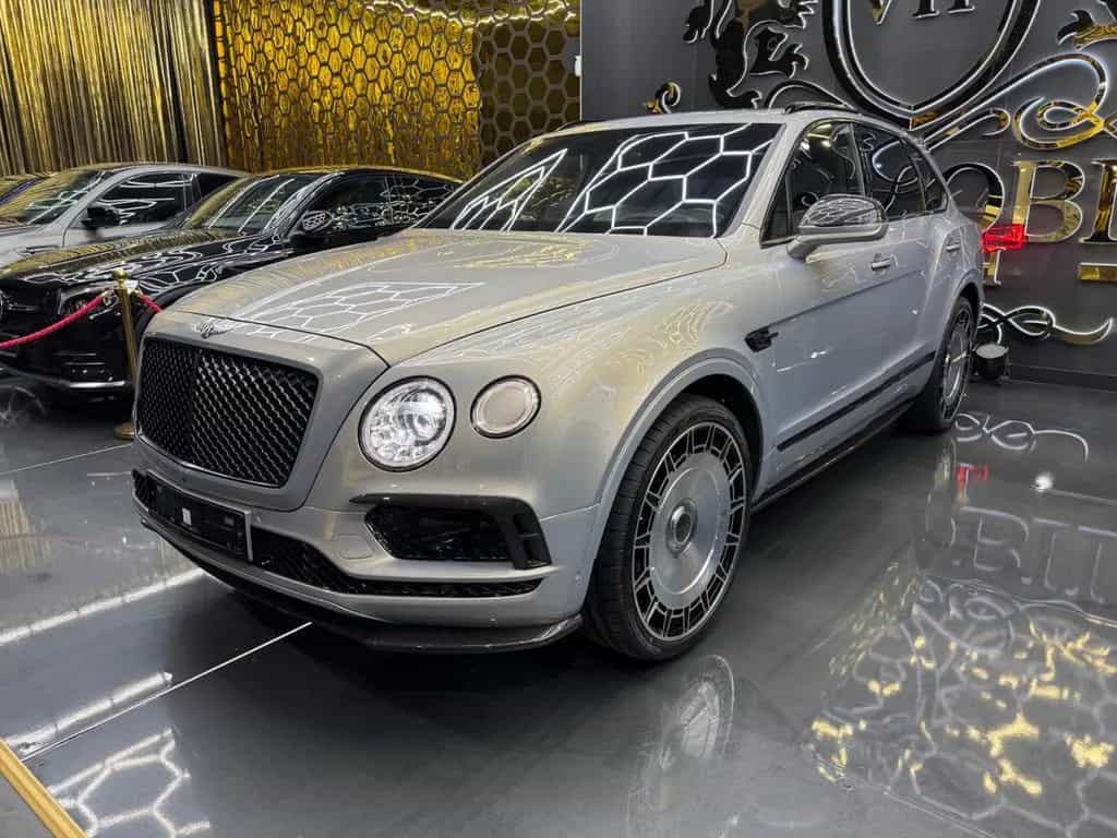 Bentley Bentayga 6.0 W12 AKRAPOVIC CARBON 24z MANSORY 08/2018-photo-3