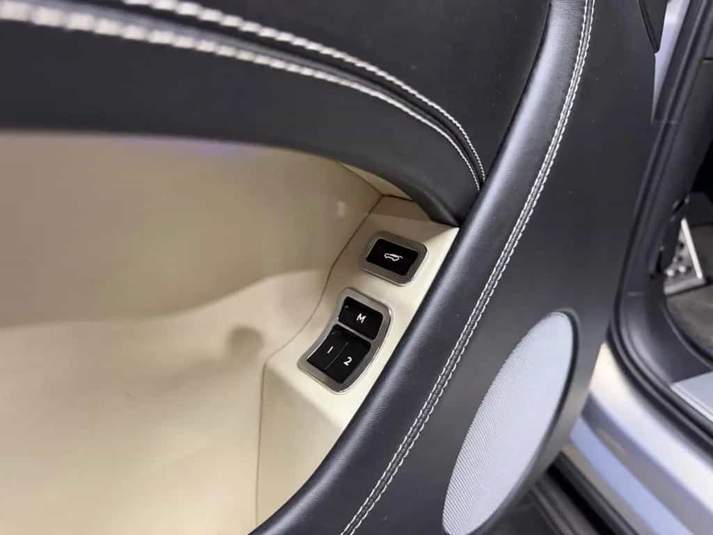 Bentley Bentayga 6.0 W12 AKRAPOVIC CARBON 24z MANSORY 08/2018-photo-47