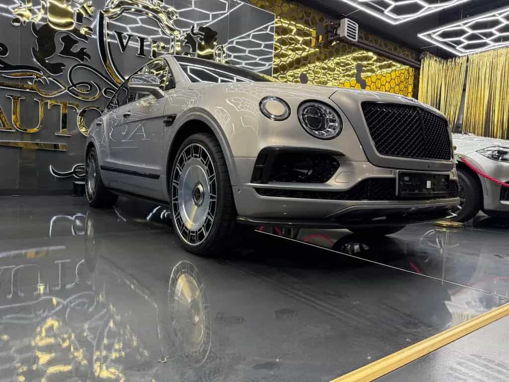 Bentley Bentayga 6.0 W12 AKRAPOVIC CARBON 24z MANSORY 08/2018-photo-6