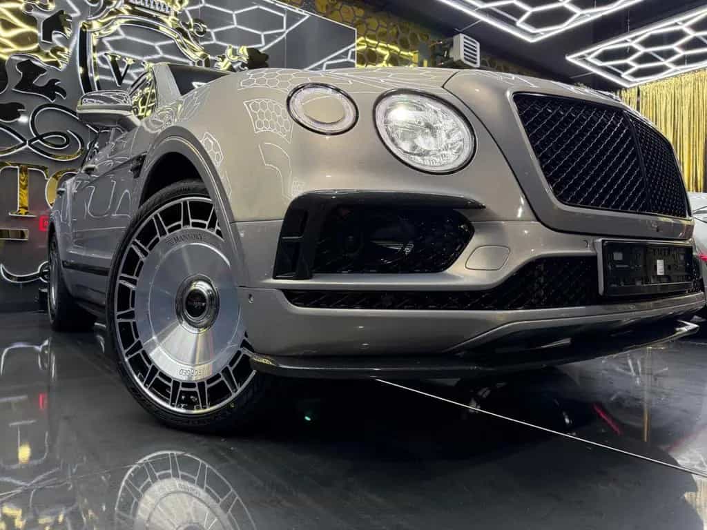 Bentley Bentayga 6.0 W12 AKRAPOVIC CARBON 24z MANSORY 08/2018-photo-9