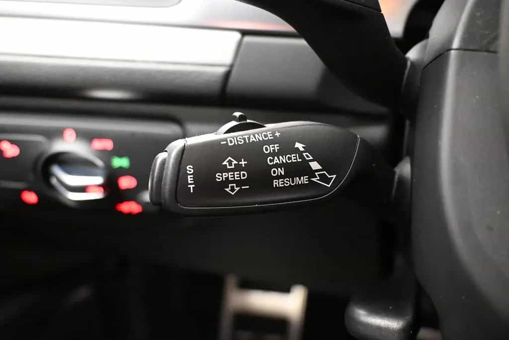 Audi A6 Avant 3.0 TDI Comp q S-LINE *BOSE*KEYLESS*AHK 12/2016-photo-29