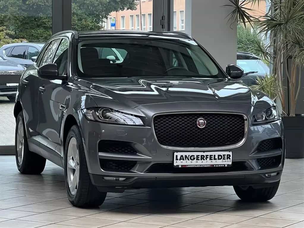 Jaguar F-Pace Portfolio AWD*PANO*KAMERA*SHZ*LEDER* 09/2018-photo-0