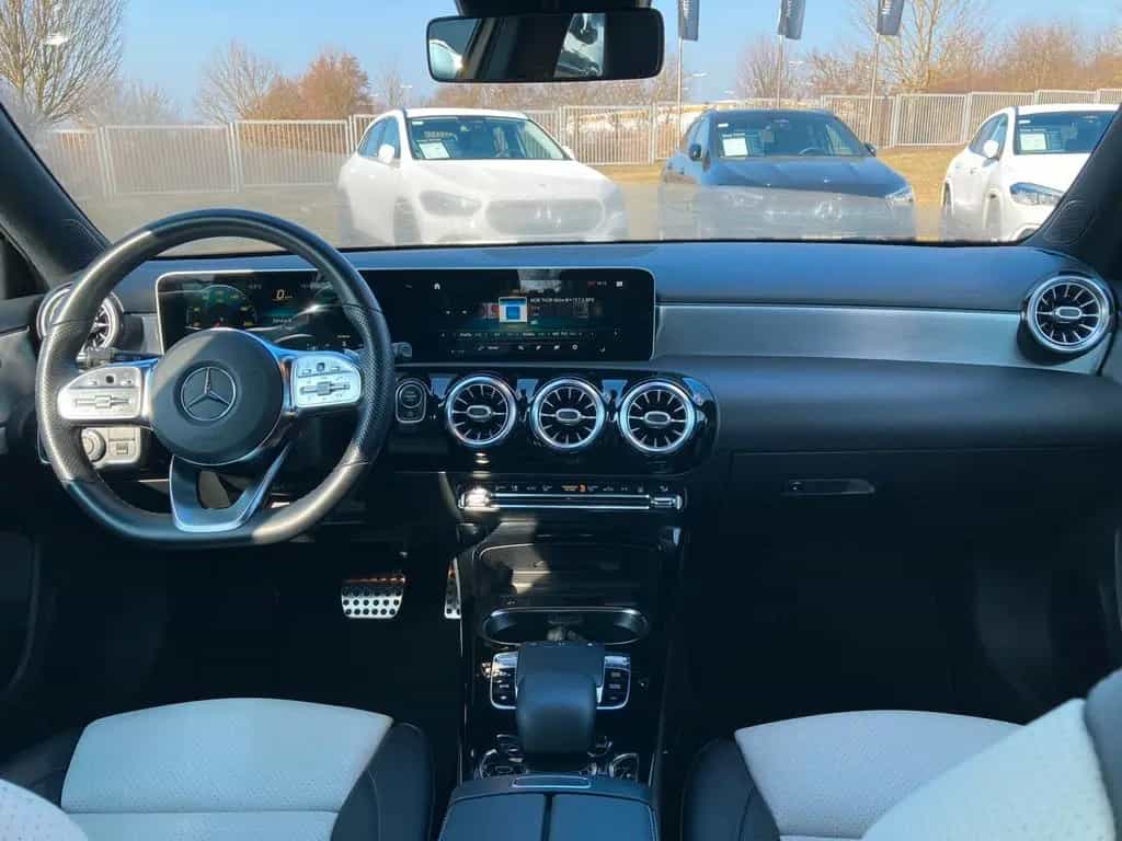 Mercedes-Benz A 200 d AMG Line Multib*Distro*Keyless*RF-Kamera 07/2019-photo-10