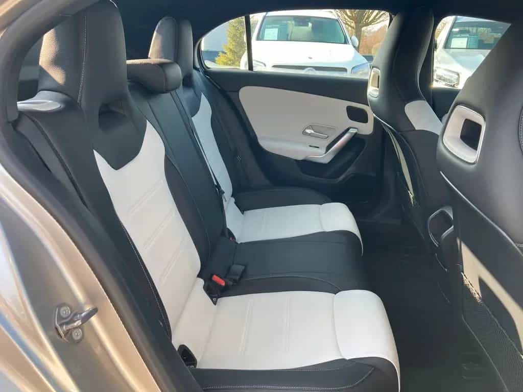 Mercedes-Benz A 200 d AMG Line Multib*Distro*Keyless*RF-Kamera 07/2019-photo-8