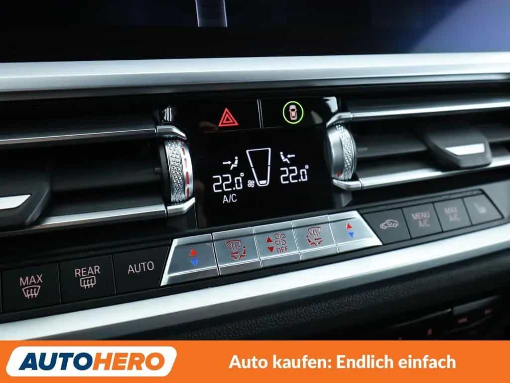 BMW 3 Series 318i Sport Line Aut.*NAVI*LED*TEMPO*PDC* 01/2021-photo-22