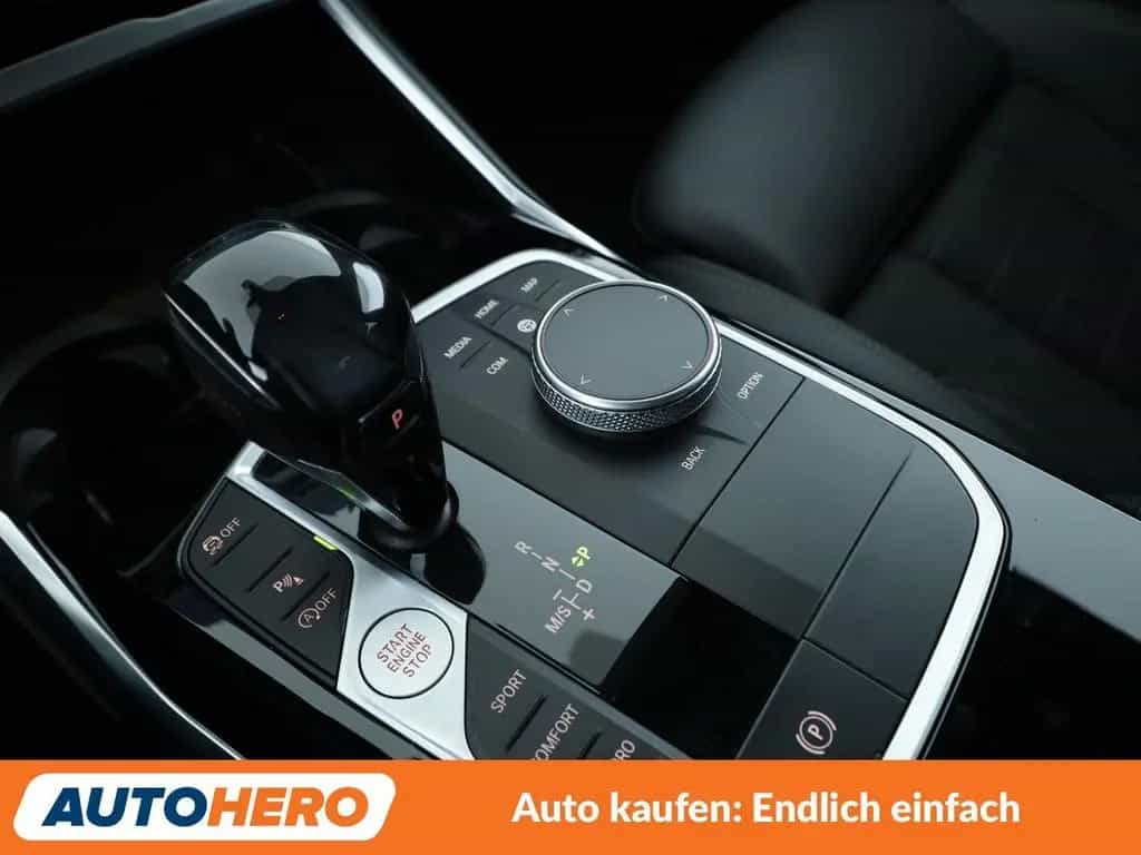 BMW 3 Series 318i Sport Line Aut.*NAVI*LED*TEMPO*PDC* 01/2021-photo-23