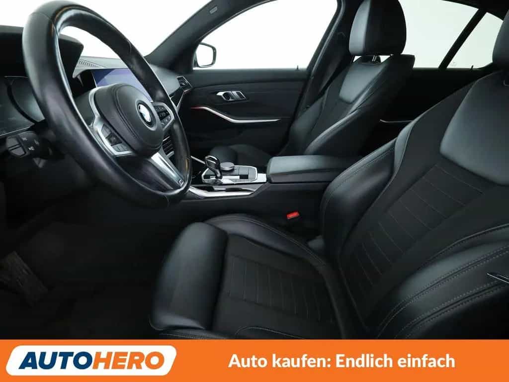 BMW 3 Series 318i Sport Line Aut.*NAVI*LED*TEMPO*PDC* 01/2021-photo-9