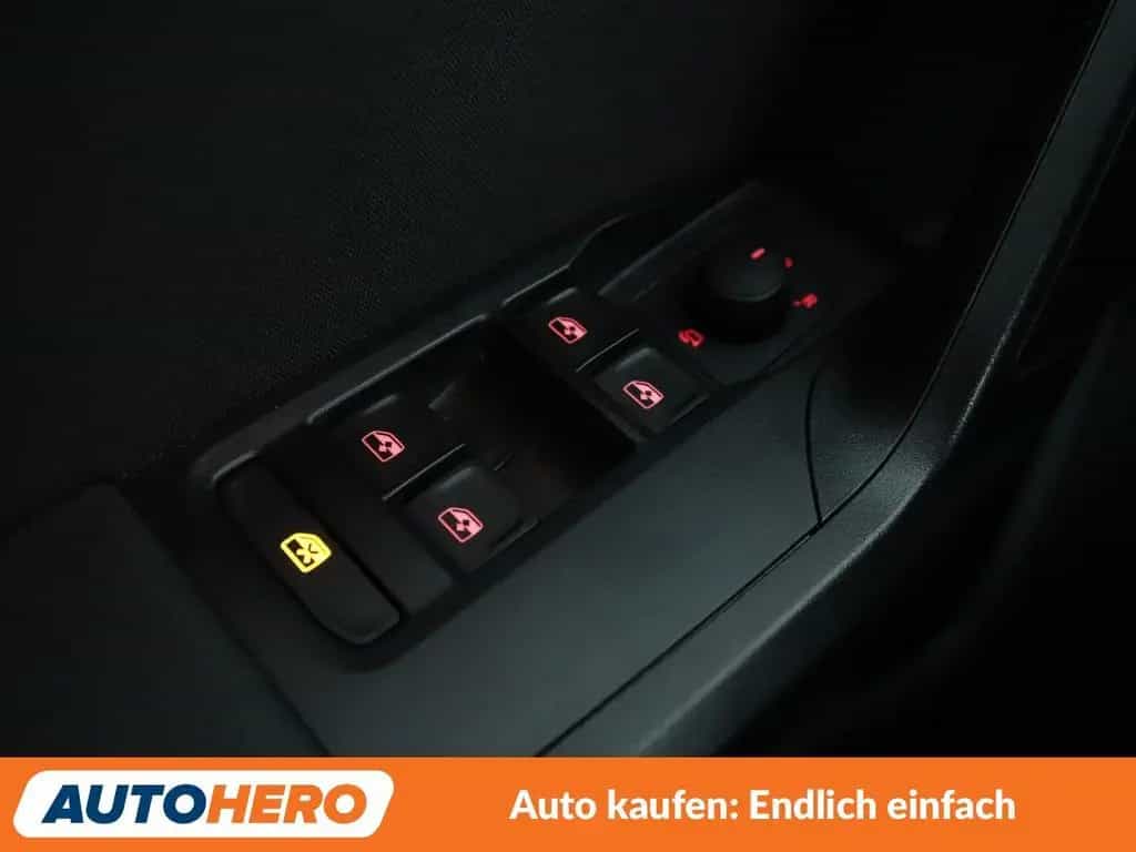 Seat Arona 1.0 TSI FR Aut.*NAVI*LED*PDC*SHZ*TEMPO*ALU 10/2023-photo-24