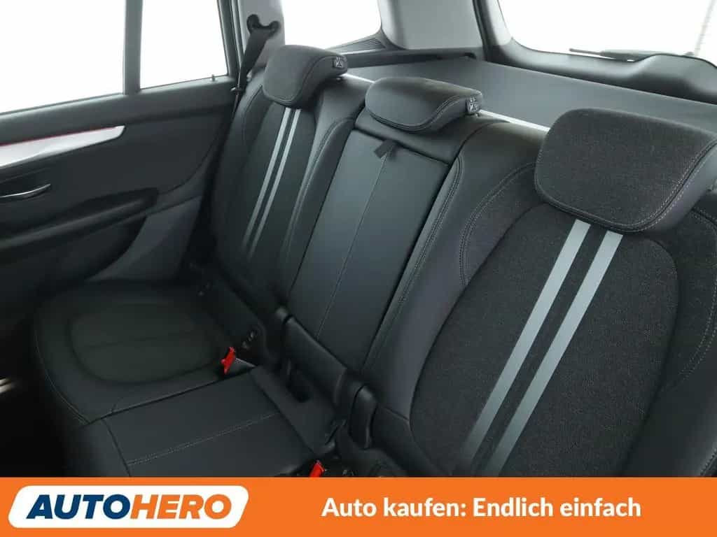 BMW 2 Series 220i Gran Tourer Sport Line Aut.*NAVI*LED*TEMPO* 01/2020-photo-13