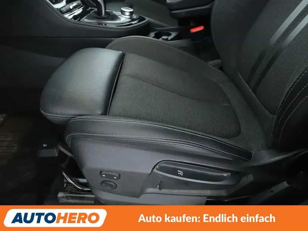 BMW 2 Series 220i Gran Tourer Sport Line Aut.*NAVI*LED*TEMPO* 01/2020-photo-24
