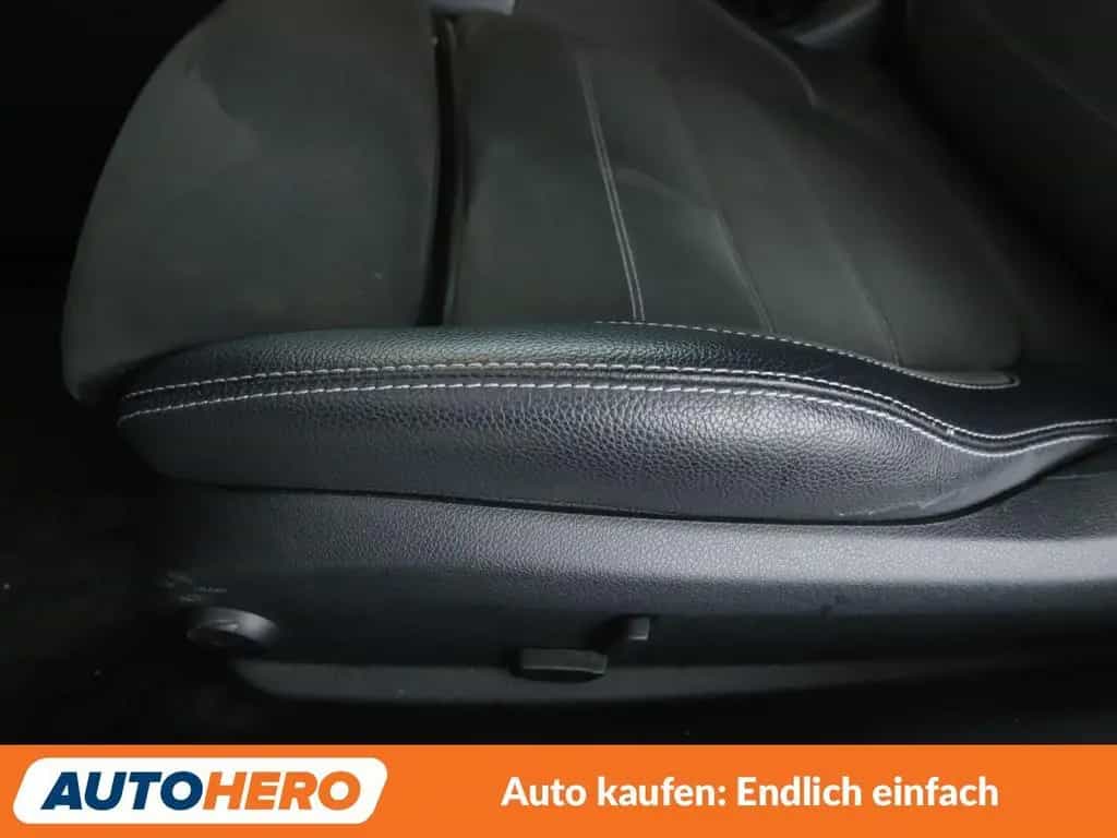 Mercedes-Benz C-Class 300 AMG Line Aut.*NAVI*LED*CAM*PDC*SHZ*TEMPO* 03/2019-photo-21