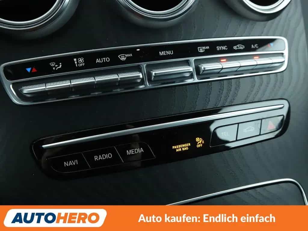 Mercedes-Benz C-Class 300 AMG Line Aut.*NAVI*LED*CAM*PDC*SHZ*TEMPO* 03/2019-photo-24