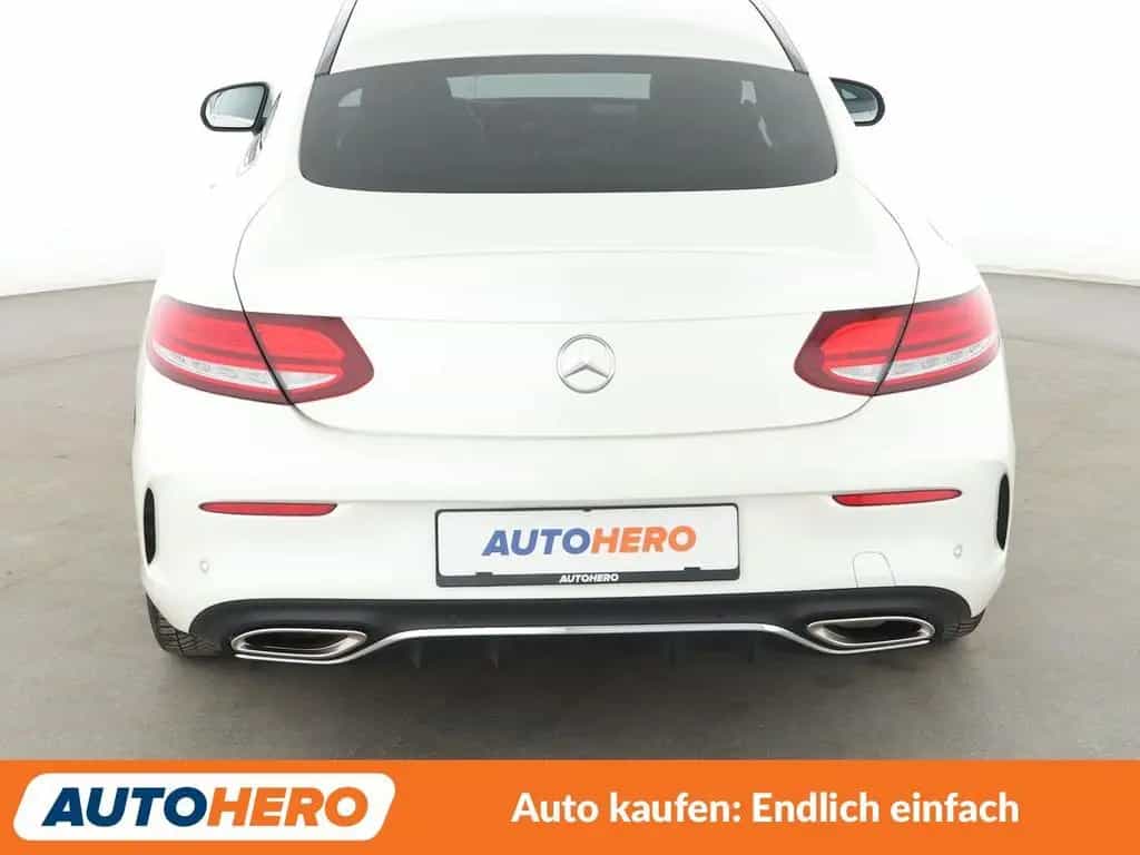 Mercedes-Benz C-Class 300 AMG Line Aut.*NAVI*LED*CAM*PDC*SHZ*TEMPO* 03/2019-photo-4