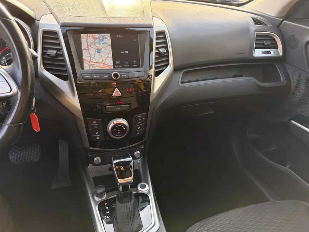 Ssangyong Tivoli 1.6 e-XGi 160 FORWARD 2WD 05/2019-photo-14