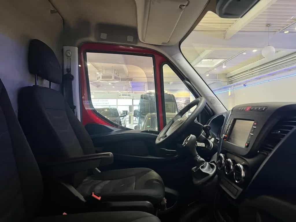 Iveco Daily 35S18 3,0Liter *Hoch+Lang*1.Hand*AHK=3.5T* 09/2017-photo-7