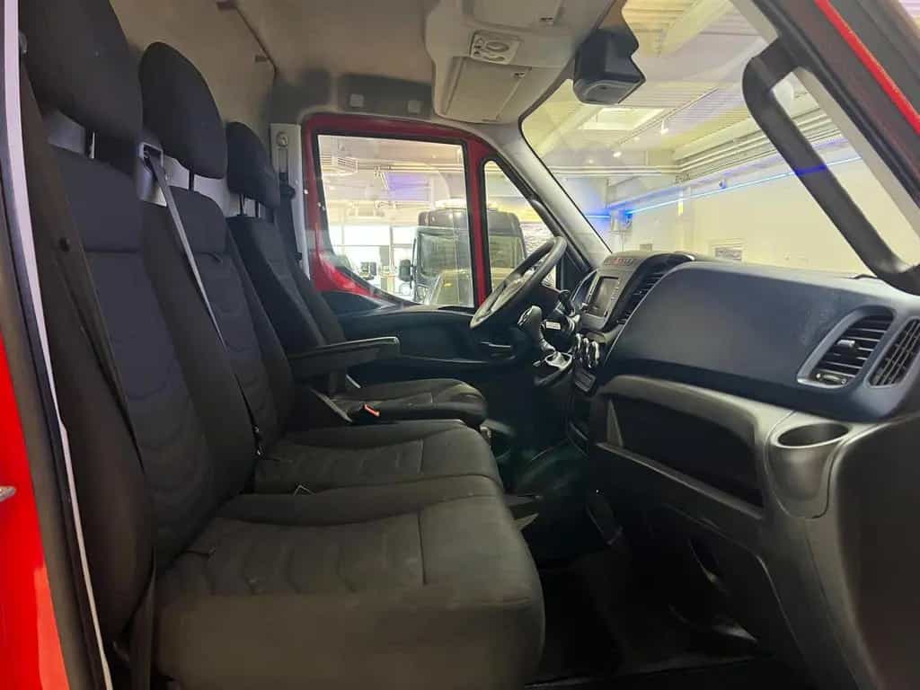 Iveco Daily 35S18 3,0Liter *Hoch+Lang*1.Hand*AHK=3.5T* 09/2017-photo-9