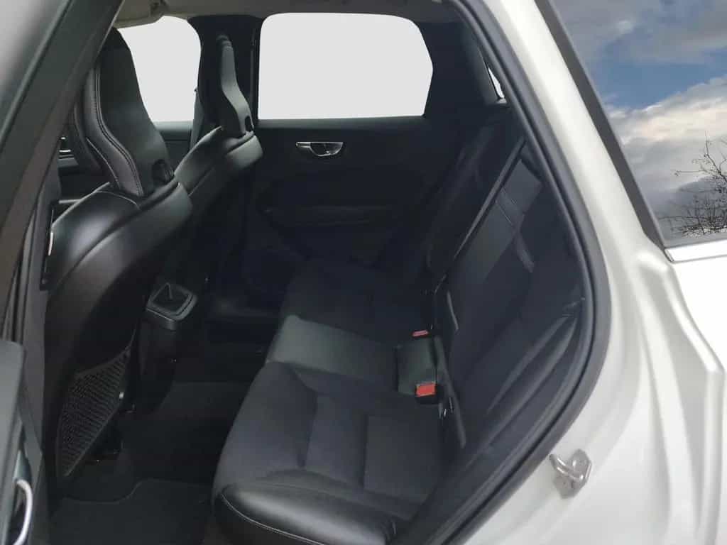 Volvo XC60 B4 Momentum Pro RFK*AHK*Blis 07/2021-photo-13