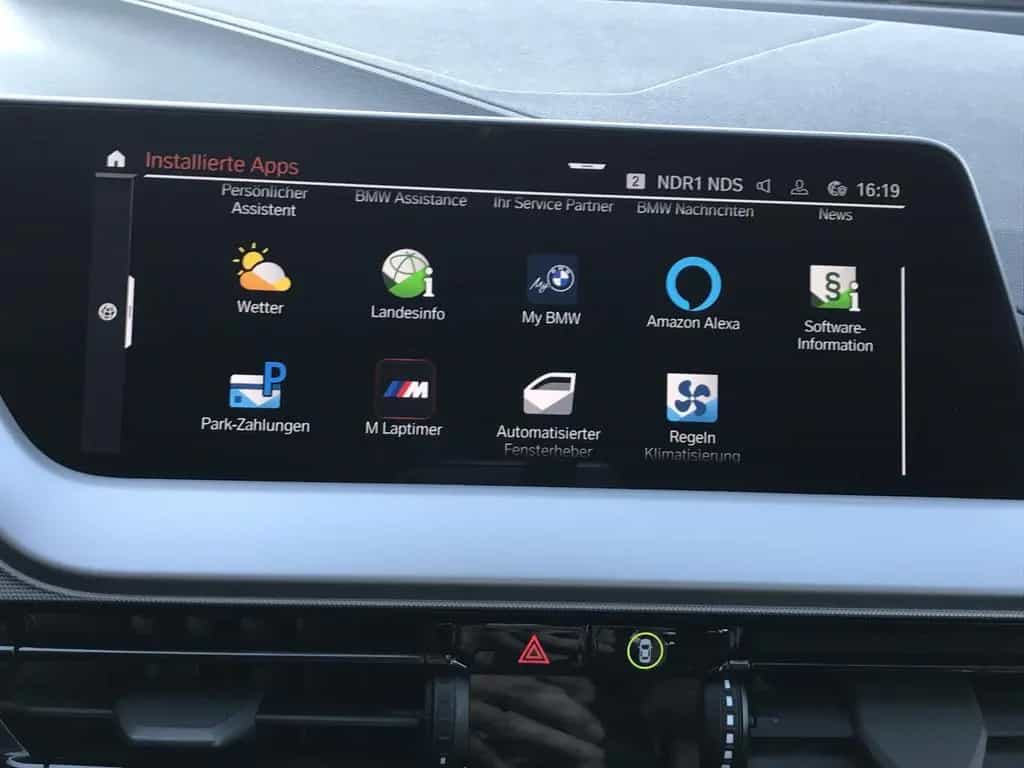 BMW 118 i Advantage DAB LED WLAN Tempomat Shz PDC 06/2024-photo-15