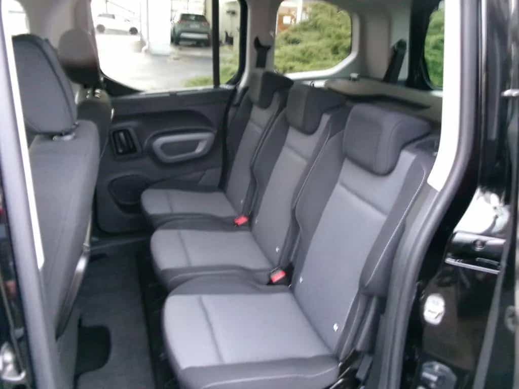 Toyota Proace City Verso 1.2  L1 Team D  / 7-SITZER 12/2021-photo-10