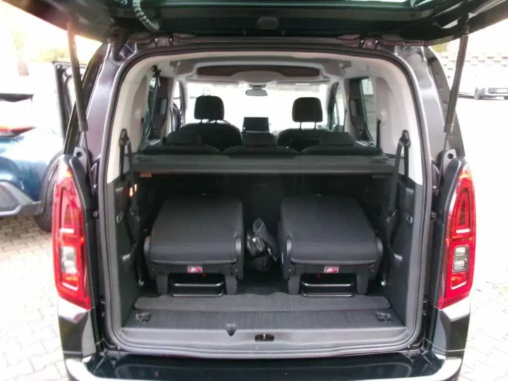 Toyota Proace City Verso 1.2  L1 Team D  / 7-SITZER 12/2021-photo-4