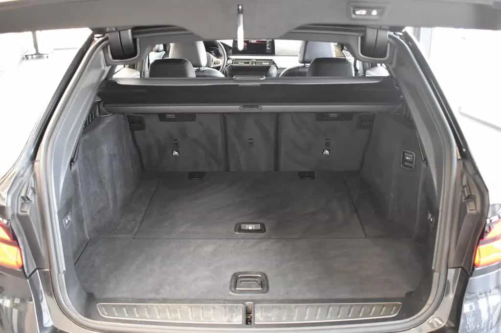 BMW 5 Series 520d Touring xDrive Aut. Laser~LiveCo~H&K~Leder 08/2022-photo-11