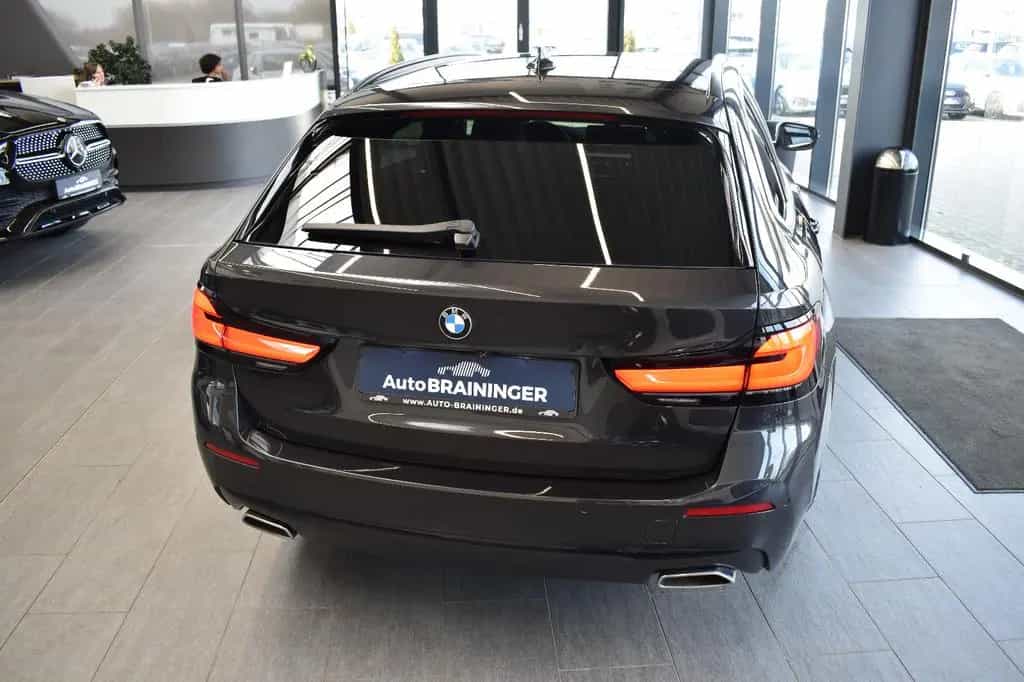BMW 5 Series 520d Touring xDrive Aut. Laser~LiveCo~H&K~Leder 08/2022-photo-5