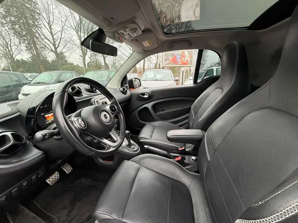 Smart ForTwo *BRABUS Xclusive*KAMERA*PANO*AMBIENTE*JBL* 07/2019-photo-27