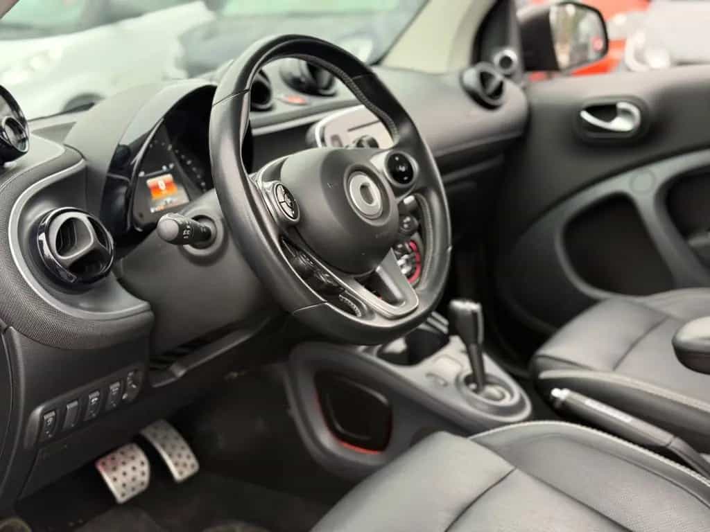 Smart ForTwo *BRABUS Xclusive*KAMERA*PANO*AMBIENTE*JBL* 07/2019-photo-31
