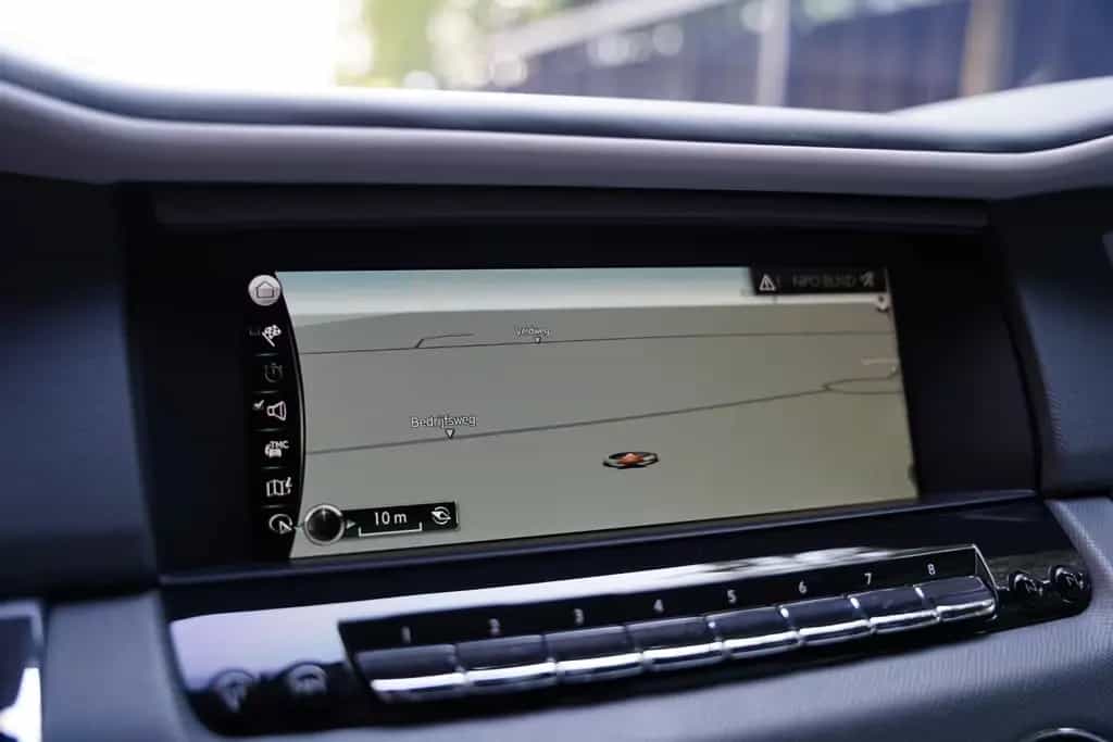 Rolls-Royce Cullinan Bespoke Audio Starlight Twin Coachline 01/2024-photo-19