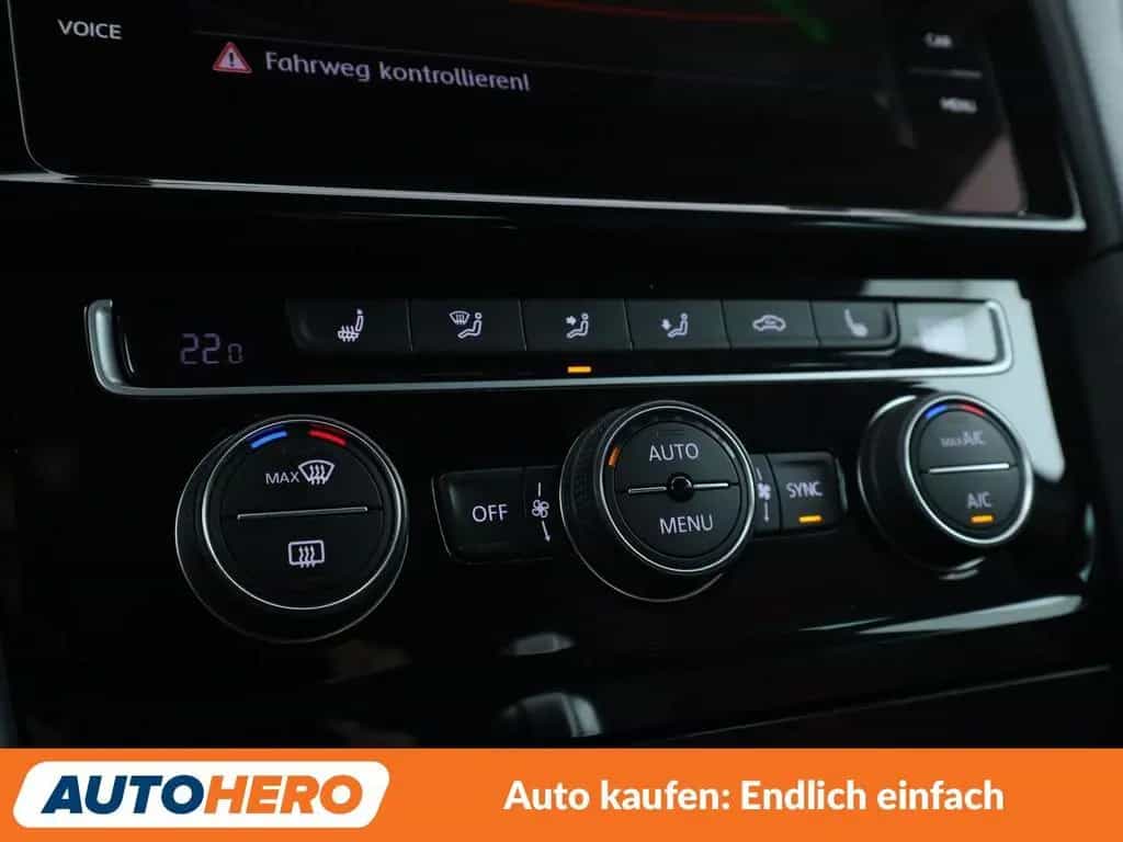 Volkswagen Golf VII 2.0 TSI GTI TCR Aut.*LED*ACC*CAM*PDC* 07/2019-photo-24