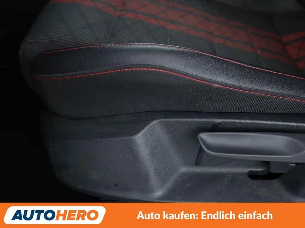 Volkswagen Golf VII 2.0 TSI GTI TCR Aut.*LED*ACC*CAM*PDC* 07/2019-photo-39
