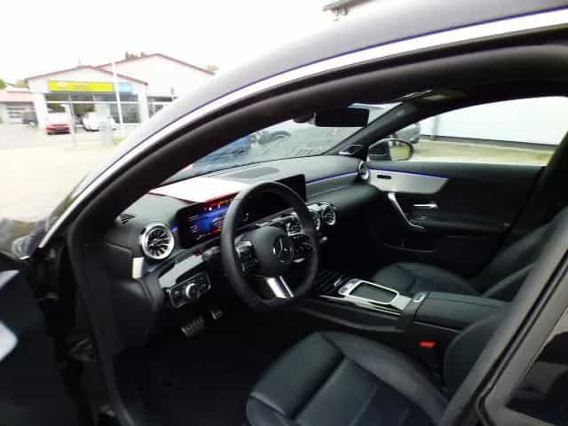Mercedes-Benz CLA 180 Shooting Brake AMG Premium Leder Sound 07/2024-photo-24