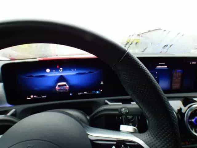 Mercedes-Benz CLA 180 Shooting Brake AMG Premium Leder Sound 07/2024-photo-29