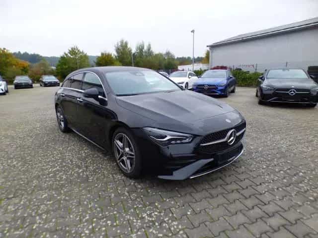 Mercedes-Benz CLA 180 Shooting Brake AMG Premium Leder Sound 07/2024-photo-5