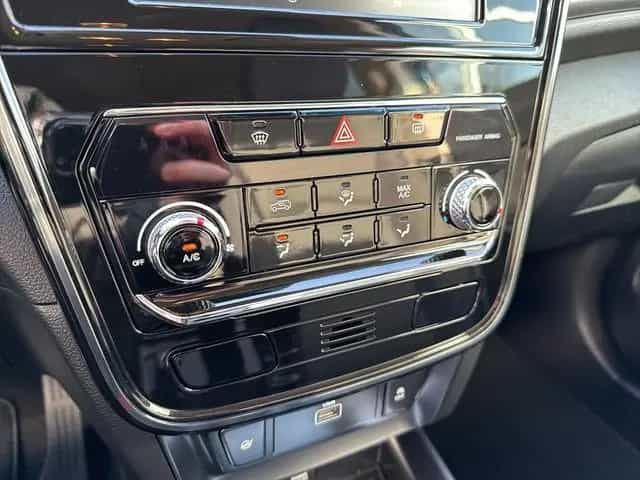 Ssangyong Tivoli 1.5 T-GDI Amber 4x2 KAMERA+GRA+PDC+KLIMA 09/2023-photo-15