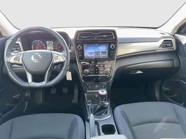 Ssangyong Tivoli 1.5 T-GDI Amber 4x2 KAMERA+GRA+PDC+KLIMA 09/2023-photo-9