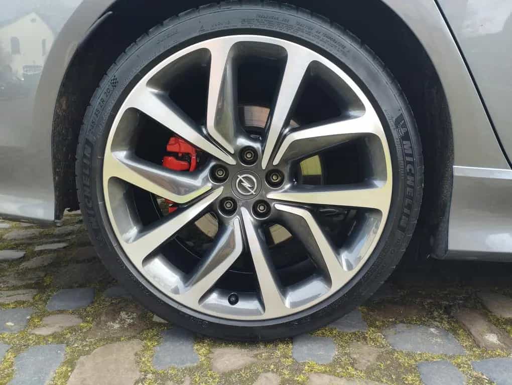 Opel Insignia GSi 4x4 LED*AHK*NAVI* top gepflegt* 12/2020-photo-14
