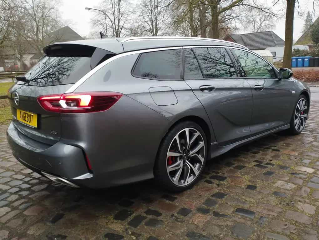 Opel Insignia GSi 4x4 LED*AHK*NAVI* top gepflegt* 12/2020-photo-2