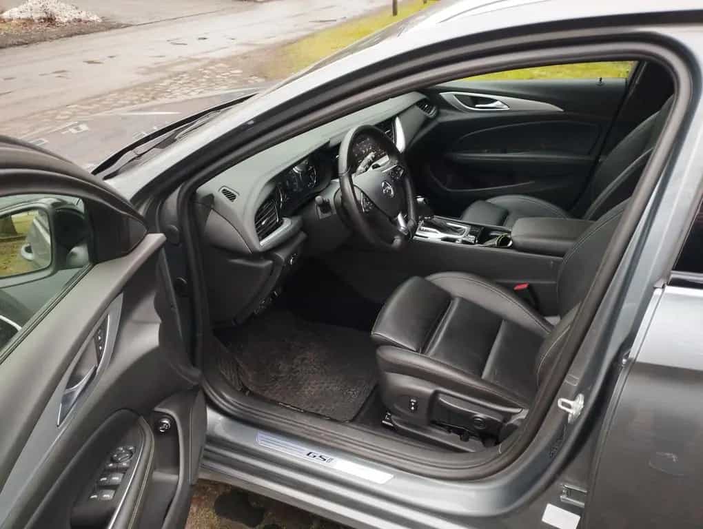 Opel Insignia GSi 4x4 LED*AHK*NAVI* top gepflegt* 12/2020-photo-6