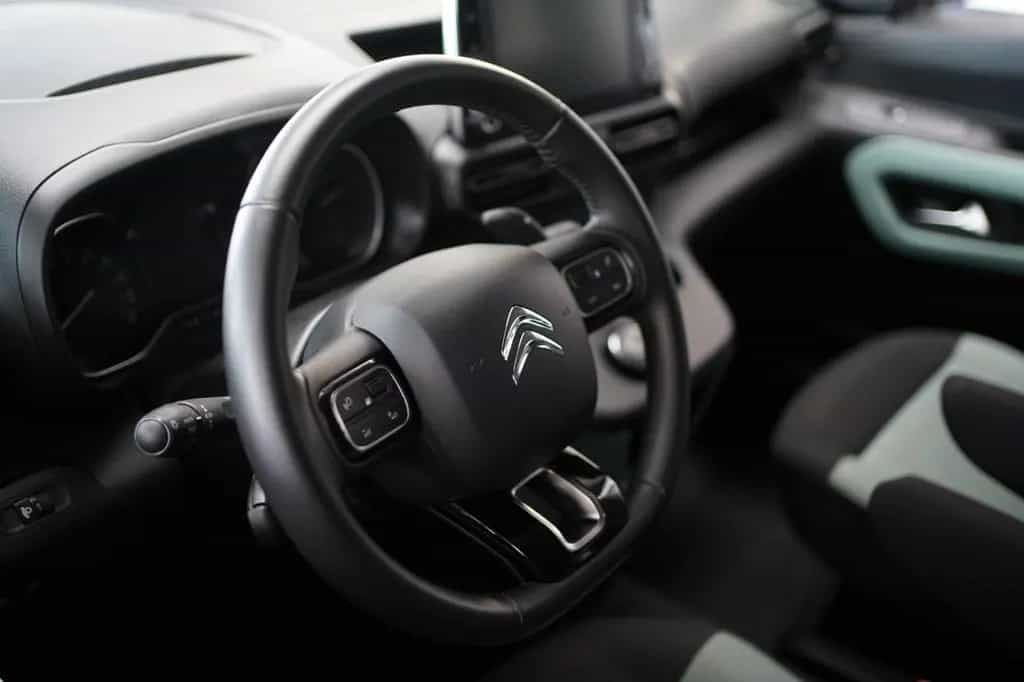 Citroën Berlingo M PureTech 130 EAT8 Feel Automatik AHK 04/2021-photo-1