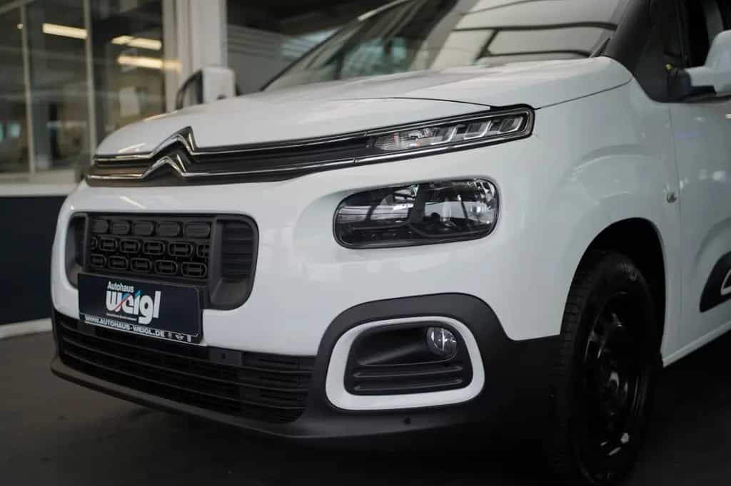 Citroën Berlingo M PureTech 130 EAT8 Feel Automatik AHK 04/2021-photo-16