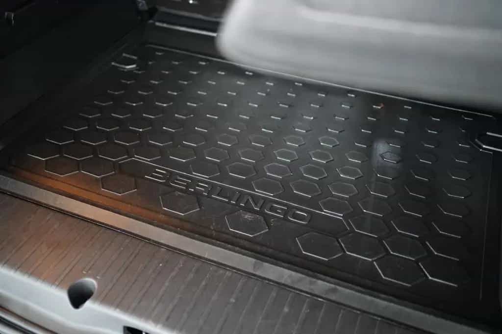 Citroën Berlingo M PureTech 130 EAT8 Feel Automatik AHK 04/2021-photo-19