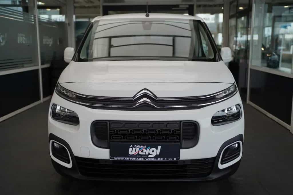 Citroën Berlingo M PureTech 130 EAT8 Feel Automatik AHK 04/2021-photo-4
