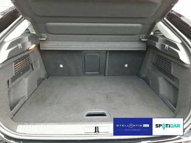 Citroën C4 Shine 1.2 130 EAT8 Navi LED EPH SHZ 180Kam Mi 12/2023-photo-10