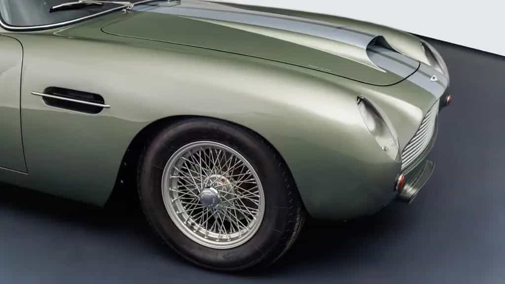 Aston Martin DB 4 GT Continuation 07/2018-photo-10