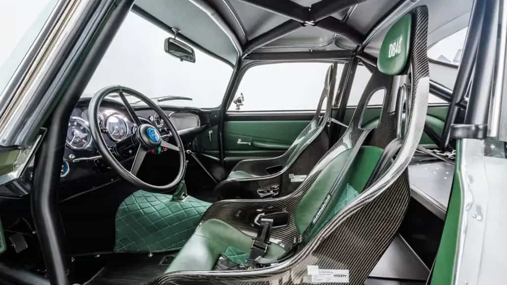 Aston Martin DB 4 GT Continuation 07/2018-photo-18