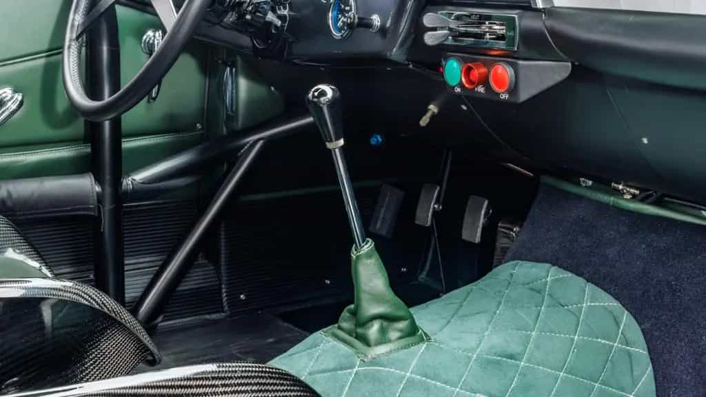 Aston Martin DB 4 GT Continuation 07/2018-photo-21